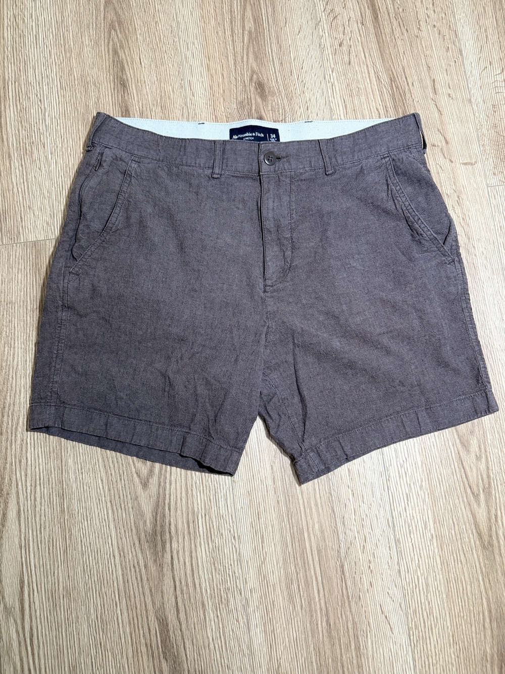 Abercrombie & Fitch Men's Brown Flat-Front Shorts